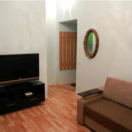 Apartment On Knyazya Romana 26 Center Lwów Zewnętrze zdjęcie